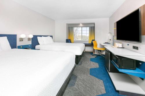 TV a/nebo společenská místnost v ubytování Microtel Inn by Wyndham Beckley