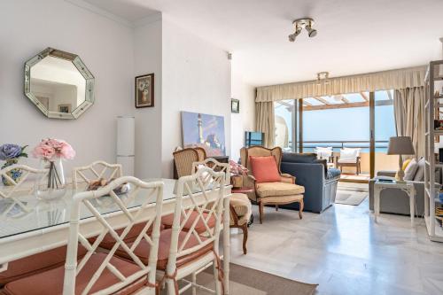 MalagaSuite Torremolinos Seaside Penthouse