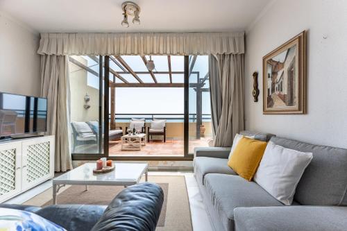 MalagaSuite Torremolinos Seaside Penthouse
