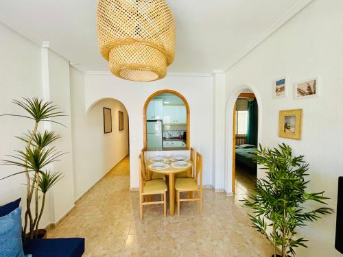 El Papagayo Apartment 2 mins walking to the beach