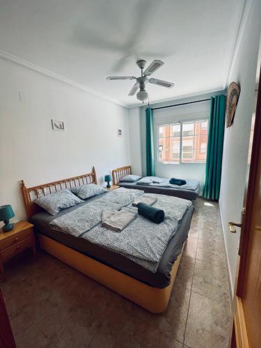 El Papagayo Apartment 2 mins walking to the beach