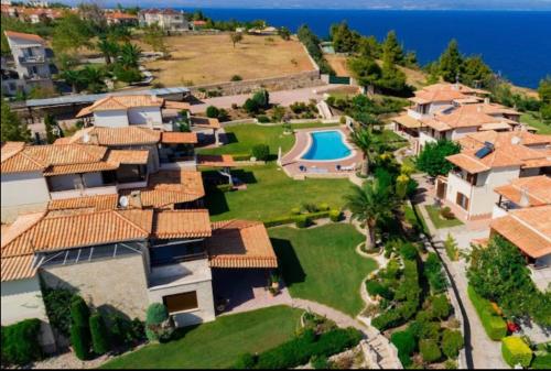 Vista aèria de Galini Villa, 3 bdrms, sea views & shared pool