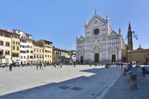 Miriam - Sweet Dreams in Florence