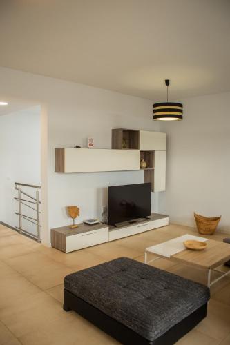 VILLA BLANCA