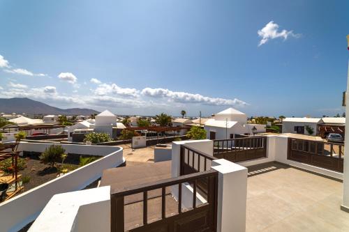 Casa OASIS DEL SOL, prívate villa in Playa Blanca