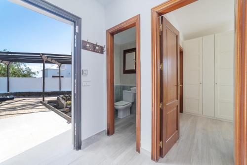 Casa OASIS DEL SOL, prívate villa in Playa Blanca