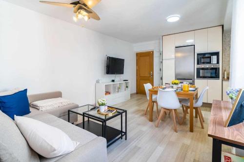 Apartamento a 500m de la Judería con Parking