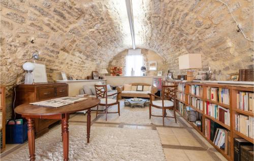 Photo de la galerie de l'établissement Cozy Home In Montbazin With Wifi, à Montbazin