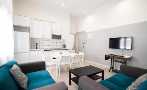 3Dormitorios 2Baños -Malasaña-VELAR