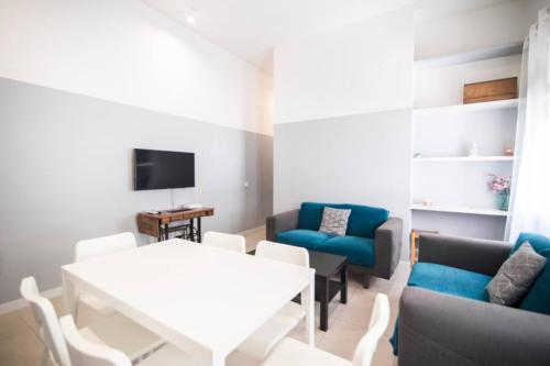 3Dormitorios 2Baños -Malasaña-VELAR