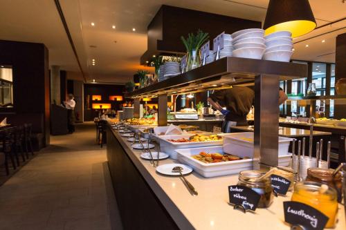 Jídlo v hotelu nebo okolí