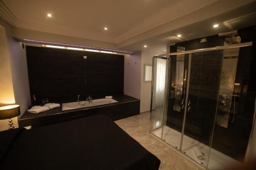 Ένα μπάνιο στο Tropea Luxury & Charm