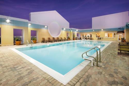 Kolam renang di atau dekat dengan Sheraton Suites Fort Lauderdale West
