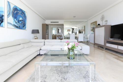 Beachfront luxury - Los Monteros Palm Beach