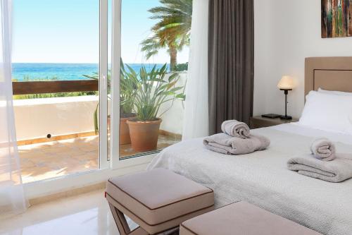Beachfront luxury - Los Monteros Palm Beach