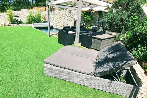 Photo de la galerie de l'établissement Villa contemporaine F5 Côte Azur Ollioules Calme, à Ollioules