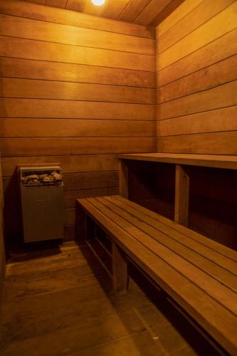 Gallery image of The Big Texan - Cabins and Wagons in Amarillo