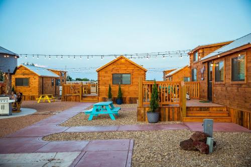Gallery image of The Big Texan - Cabins and Wagons in Amarillo