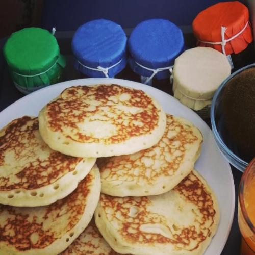 B&Bの敷地内または近くでの食事または食べ物