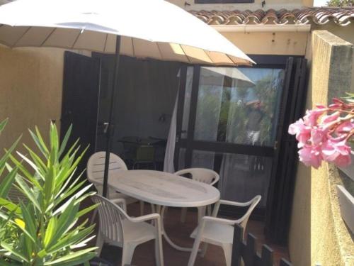 Villa 2 pièces, 4 couchages, face à la mer, parking privé, proche commerces, plage à 300m. - FR-1-81-474