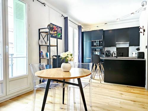 Galeriebild der Unterkunft Le Lacydon - Quality apartment at Vieux-Port - Fully Equipped with Air-con in Marseille