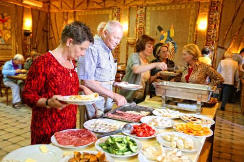 Mad på hotellet eller i nærheden