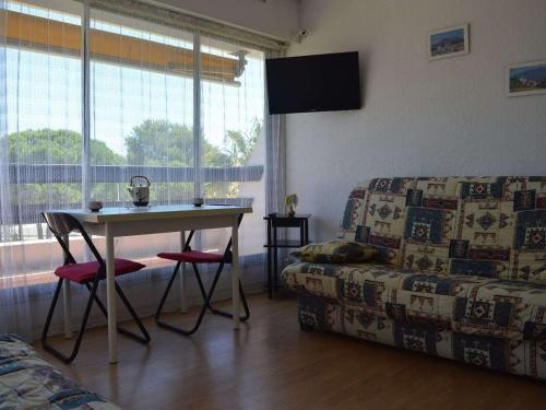 Studio cabine 4 pers. avec balcon, piscine, parking, accès direct plage - Grau-du-Roi - FR-1-250-157