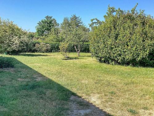 Zahrada ubytování 6 person holiday home in Stubbekøbing-By Traum