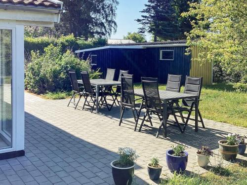 Zahrada ubytování 6 person holiday home in Stubbekøbing-By Traum