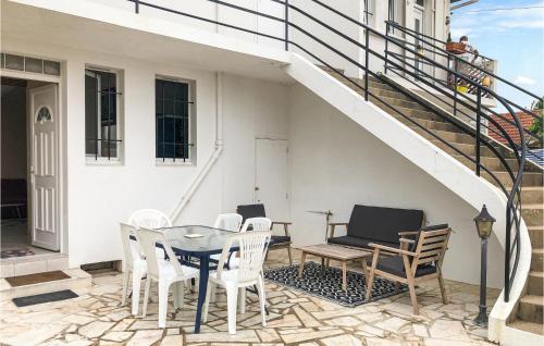 Gorgeous Home In La Faute Sur Mer