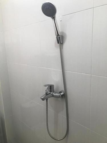 Ένα μπάνιο στο Tamansari Homestay