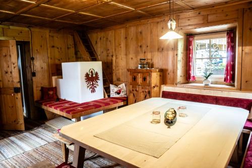 Posedenie v ubytovaní Ferienhaus Hangl