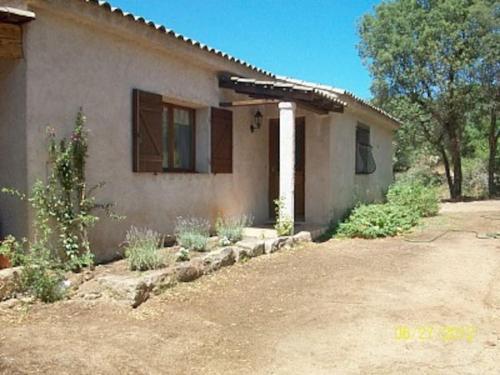 QUIET COTTAGE NEAR CITY CENTER
