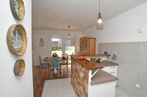 Verica house