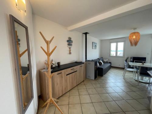 Appartement Salles-Curan, 2 pièces, 4 personnes - FR-1-601-362