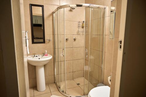 Un baño de Seaview Executive Guest House