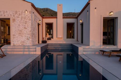 Bazén v ubytování J&C Luxury Villa nebo v jeho okolí