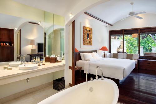 Salle de bains dans l'établissement Novotel Bali Benoa