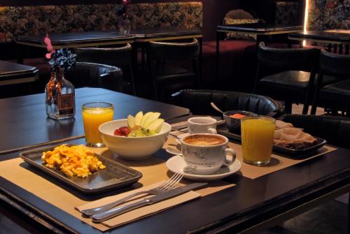 Φαγητό σε αυτό το ξενοδοχείο ή κάπου εκεί κοντά