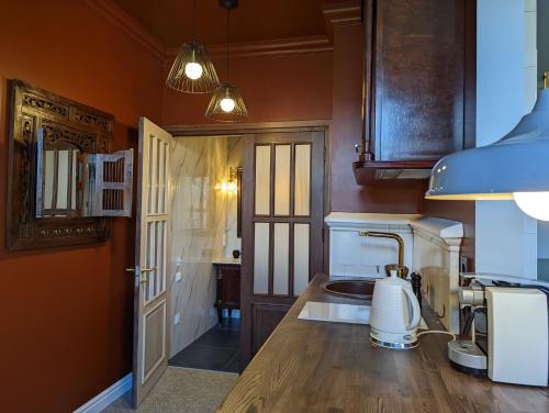 Dapur atau dapur kecil di Lost & Found 2 - between sea and party