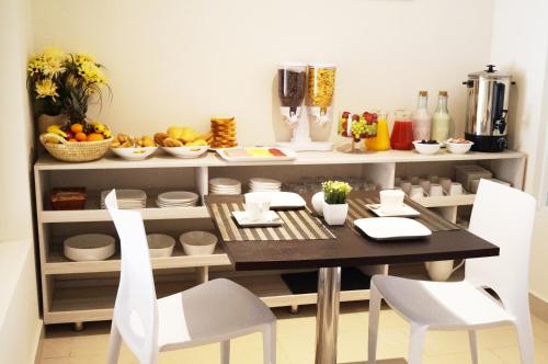 Jídlo v hotelu nebo okolí