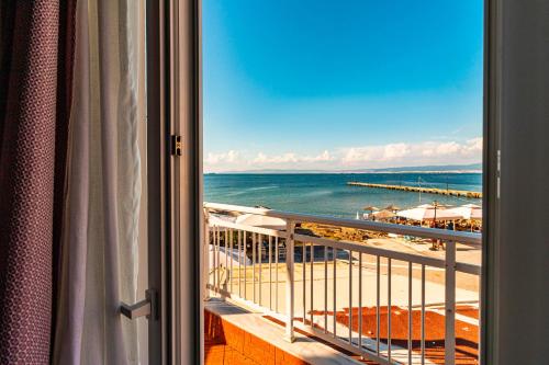 Afbeelding uit fotogalerij van Aegean Blue Seaview Studios in Agia Triada