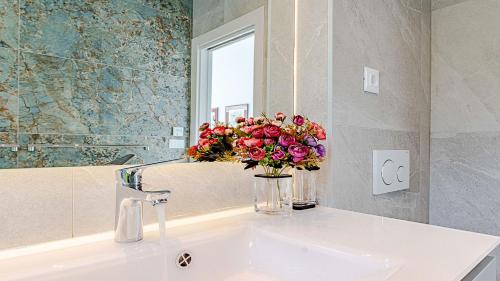 Villa Korcula Grandeur 5 Bedrooms Stunning Waterfront Setting Sea Access