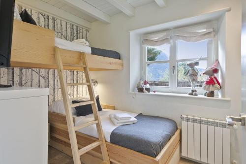 Posteľ alebo postele v izbe v ubytovaní Luderna - Apartamento con terraza Orri A8