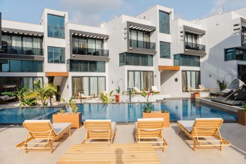 Бассейн в Del Mare Park или поблизости