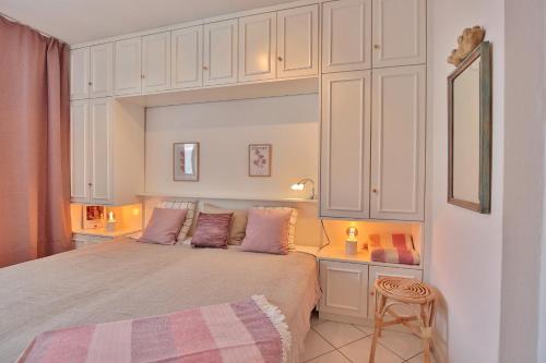 Postel nebo postele na pokoji v ubytování Berliner Hof Berliner Hof Appartement 510