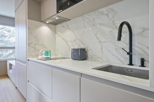 Nhà bếp/bếp nhỏ tại Luderna - Apartamento Saumet A7 Margalida