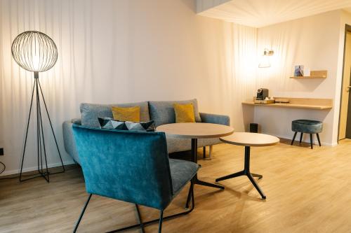 Posezení v ubytování LOOM Hotel & Skybar
