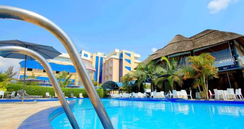 Πισίνα στο ή κοντά στο FATIMA HOTEL Ltd