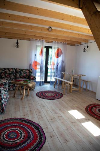 Gallery image of Chatki Dwa Żurawie in Wiżajny
